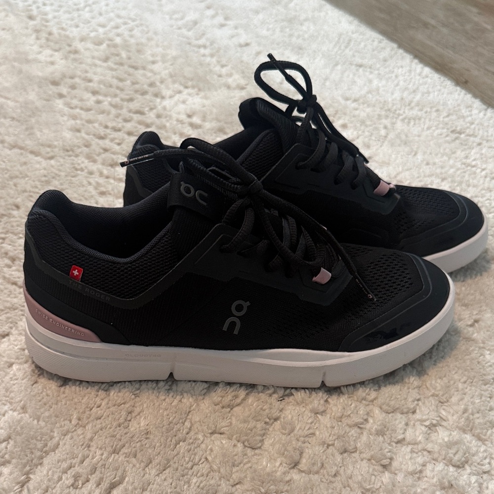 On Running - Roger Spin Athletic Shoes